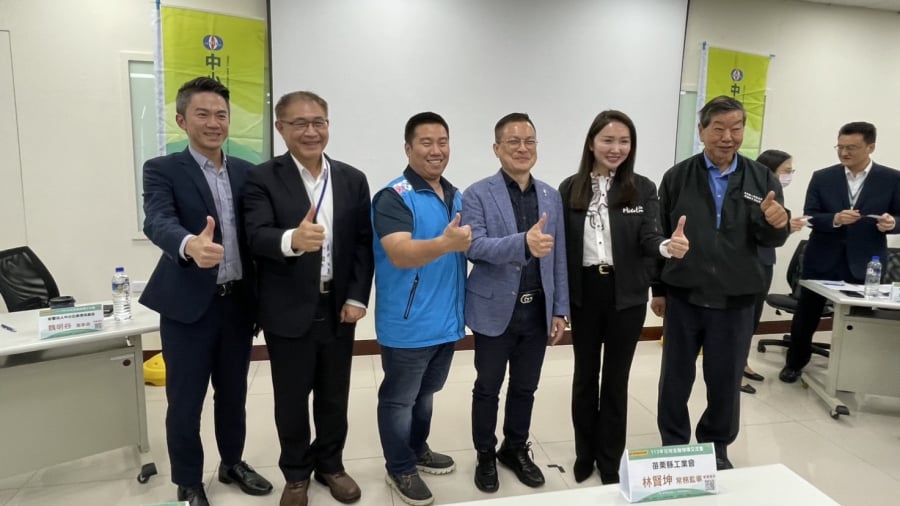 12/5 信保基金魏明谷董事長率領業務主管們於苗栗舉行，信保學院「113年在地金融機構交流會」